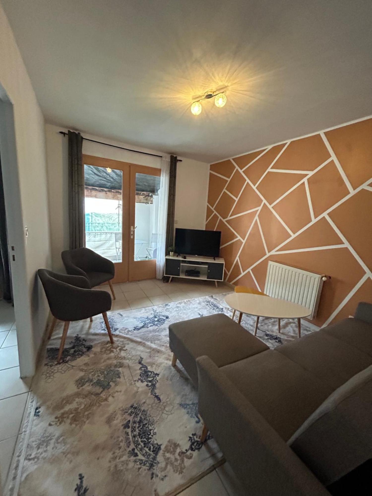 Charmant Appartement 2 Ch Nyons-Centre Ville Bagian luar foto