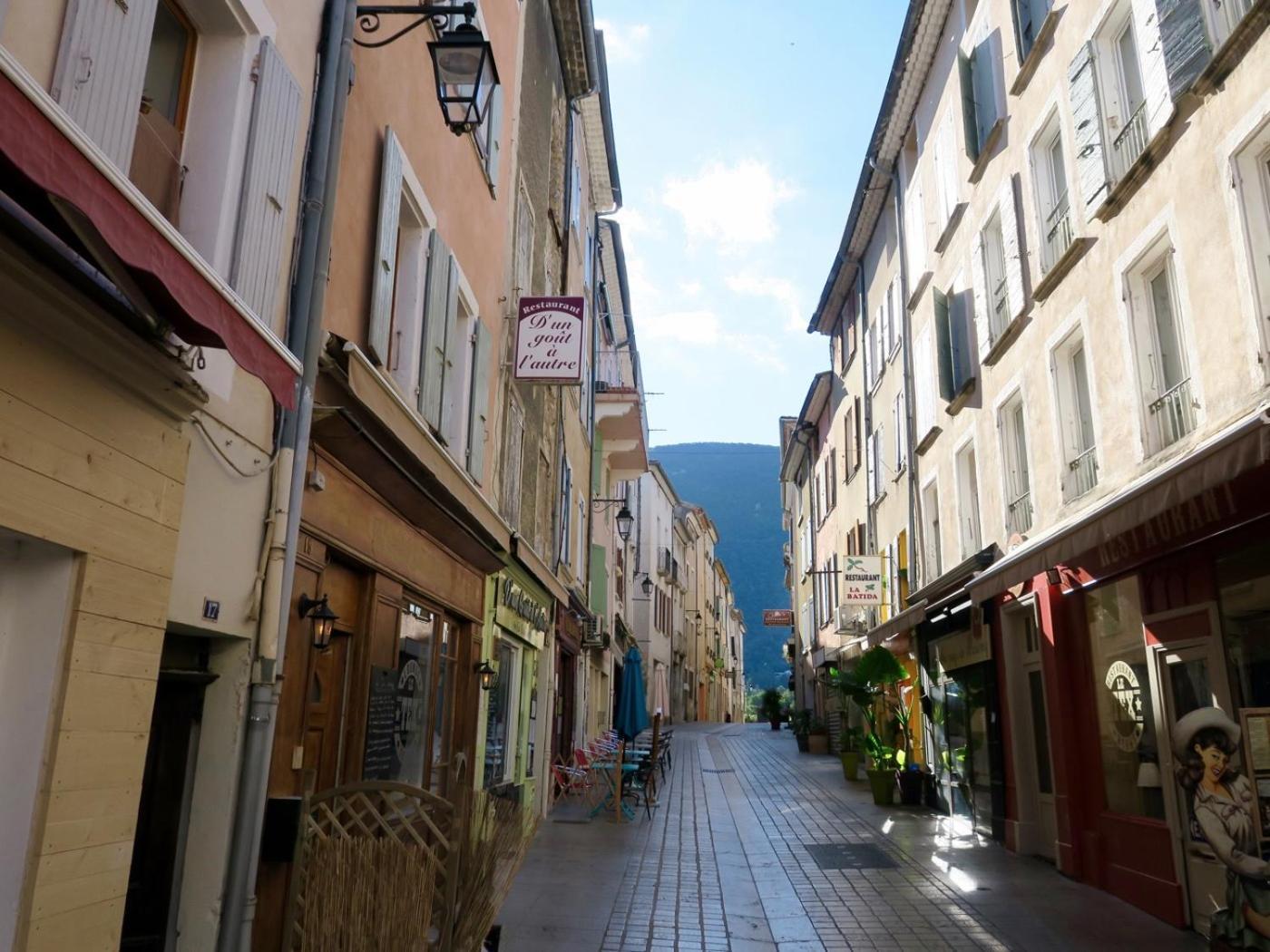 Charmant Appartement 2 Ch Nyons-Centre Ville Bagian luar foto