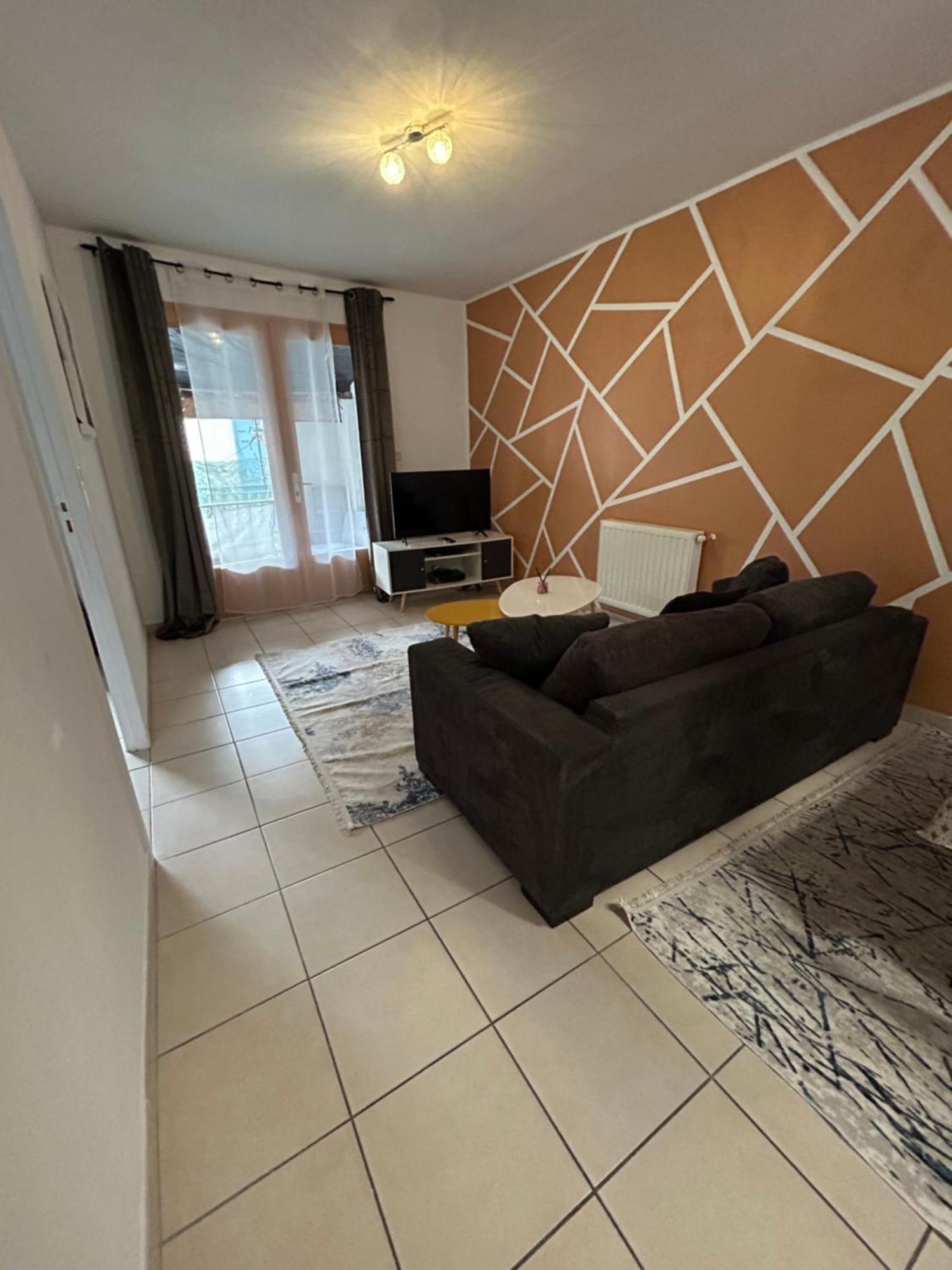 Charmant Appartement 2 Ch Nyons-Centre Ville Bagian luar foto